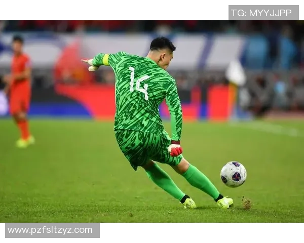 武磊:亚洲足球明星的崛起与未来发展之路探讨 武磊:亚洲足球明星的崛起与未来发展之路探讨