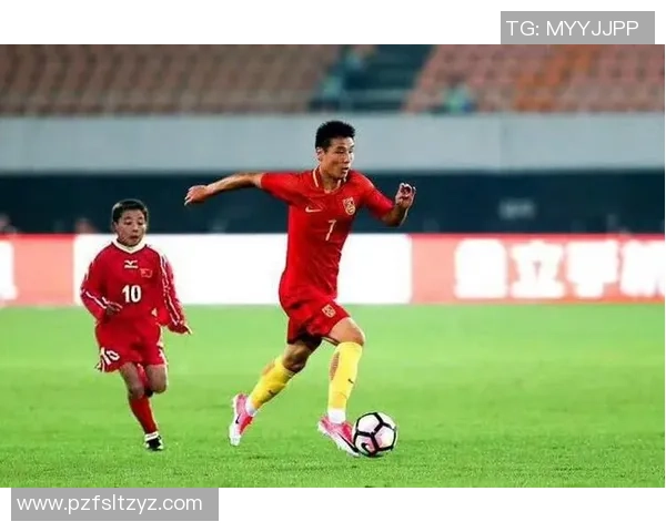 足球明星东方晟的传奇人生与绿茵场上的梦想追逐之旅